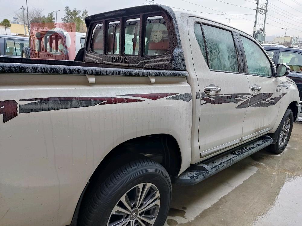 تۆیۆتا هایلۆکس